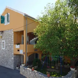 Stosa Apartman Nin